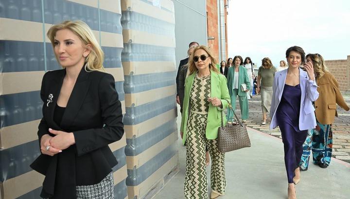 42 կին գործարար է «մուծվել» վարչապետի կնոջը. «Հրապարակ»