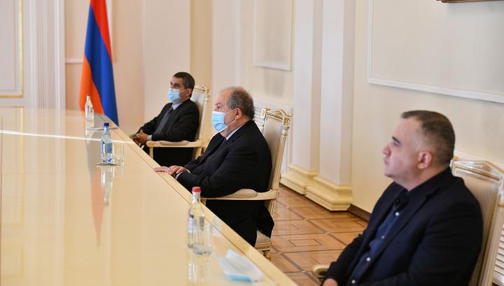 Նախագահը հանդիպել է Վանեցյանին, ՀՀԿ և ՀՅԴ անդամներին