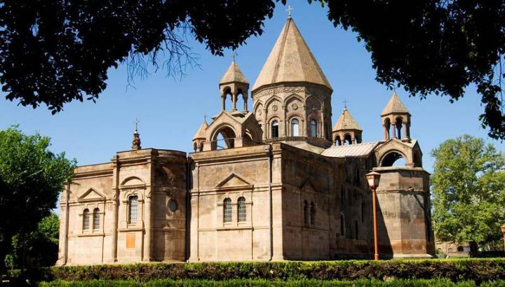 12 տարի տևած հիմնանորոգման ու ամրակայման աշխատանքներից հետո Մայր Տաճարը նոր մյուռոնով կօծվի