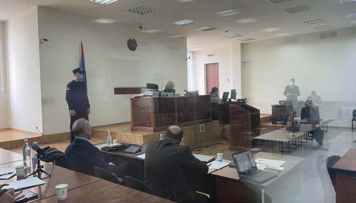 Ենթադրյալ կաշառքի գործով դատական նիստը մեկ ժամով ընդմիջվեց