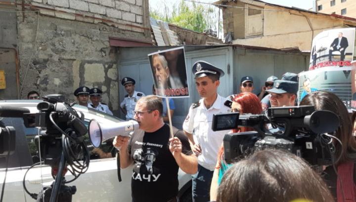 Սորոսականները ֆիզիկական ճնշում են գործադրել մեր հերթապահների նկատմամբ․ «ՎԵՏՕ»