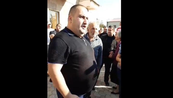 Համայնքապետը պահանջում է Արարատի մարզպետի հրաժարականը․ Ուղիղ