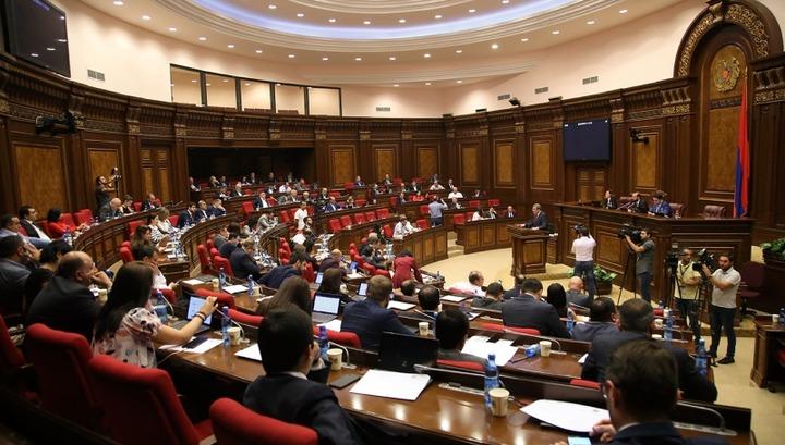 Կռվախնձոր՝ իշխող թիմում․ «Ժողովուրդ»