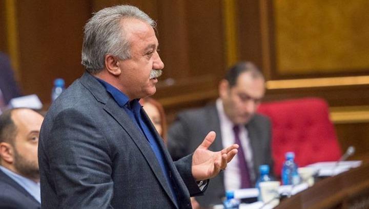 «Անձնազոհության» դիմաց կոմպենսացիա է պահանջում, որ Կոտայքի մարզը հանձնվի իրեն․ «Հրապարակ»