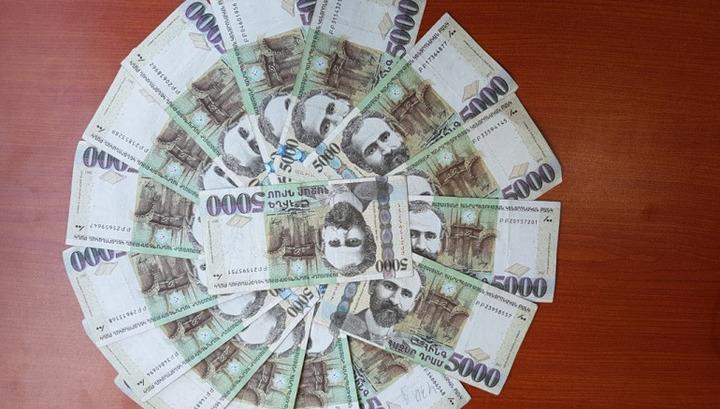 Կաշառք ստանալու համար հարկային տեսուչին մեղադրանք է առաջադրվել