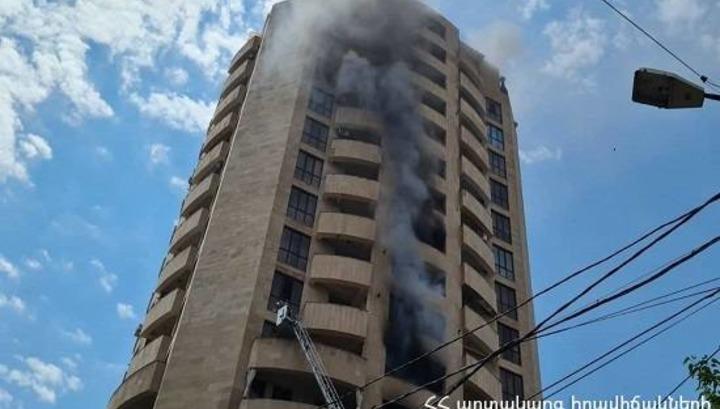 Հայրիկ Մուրադյան փողոցի շենքի վերելակի հորանում հրդեհ է բռնկվել. կան տուժածներ