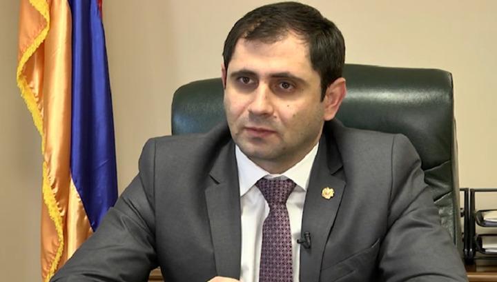 Կաբինետներում նստած զինվորականներ չեն լինի. «Ժողովուրդ»