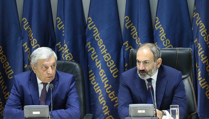 Ֆելիքս Ցոլակյանը մոլորեցրել է Փաշինյանին. Politik.am