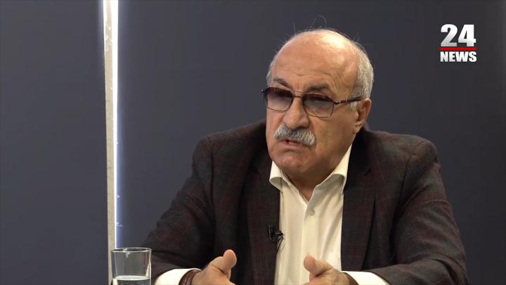 Հոկտեմբերի 27-ին Վազգեն Սարգսյանը միայնակ էր նստած, ինչը շատ զարմանալի էր. Խոսրով Հարությունյան