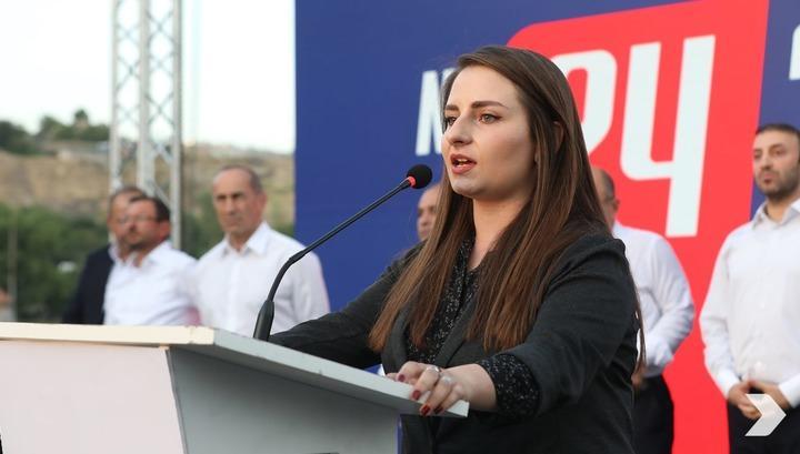 Այս իրավիճակը նորմալ չհամարողներին հրավիրում ենք Կառավարության շենքի մոտ․ Քրիստինա Վարդանյան