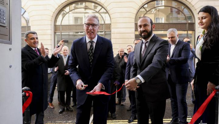 Արարատ միրզոյանը մասնակցել է թանկարժեք դեսպանատան բացմանը