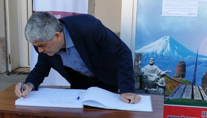 Ստորագրահավաք Արցախում՝ ի պաշտպանություն Ռոբերտ Քոչարյանի