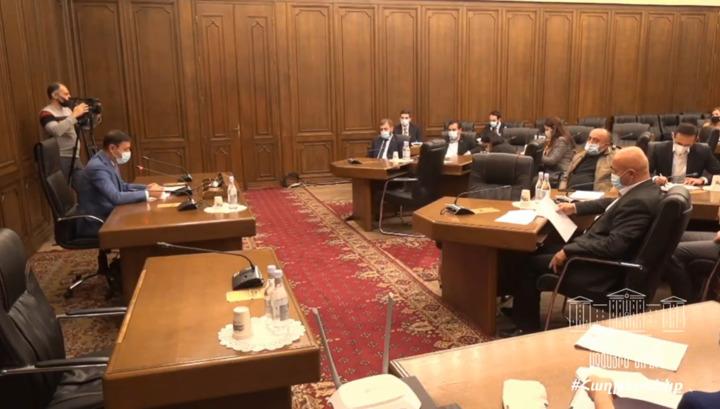 ԱԺ տնտեսական հարցերի հանձնաժողովը հետաձգեց մի շարք նախագծերի քննարկումը