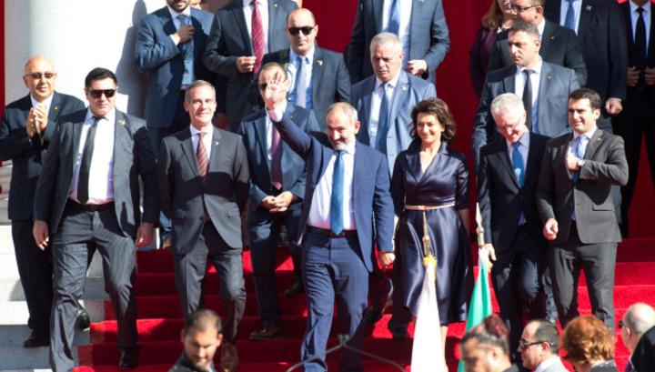 Փաշինյանի հանդիպման ժամանակ գործարարների մի մասը լքել է դահլիճը․ «Իրատես»