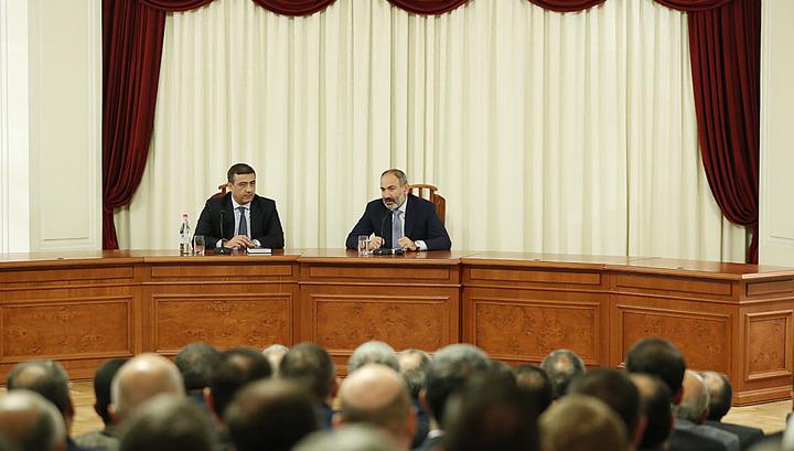 Սատանայի հետ համագործակցության և ատելության մթնոլորտի մասին. «Փաստ»