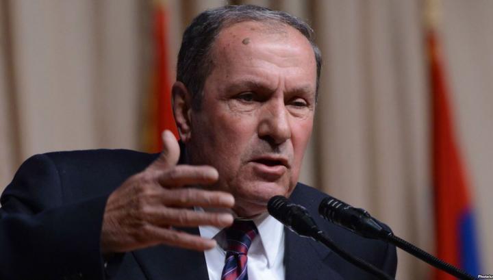 Տեր-Պետրոսյանի մասին նյութերում գերազանցում են բացասականները․ Մեդիա պաշտպան