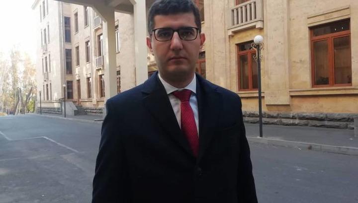 Առաջնությունը տրվում է համակուրսեցիներին․ «Հրապարակ»