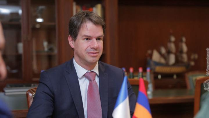 ԼՂ հարցում բանակցությունների վերսկսումը համանախագահների գերակա խնդիրն է. Ջոնաթան Լաքոտ