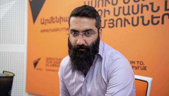 Փաշինյանին չեն ուզում օգնել էն մարդիկ, որոնք մի փոքր ավելի են տեղյակ. Արթուր Դանիելյանը