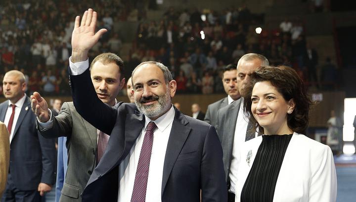 Ինչու են Նիկոլ Փաշինյանն ու Աննա Հակոբյանը մարդկանց կանչում հրապարակ․ 7or.am