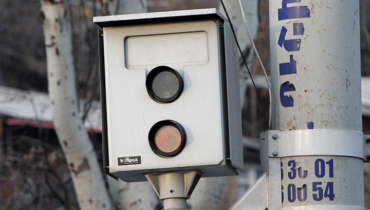 Երևանում կոտրել են միանգամից մի քանի արագաչափ․ Shamshyan.com