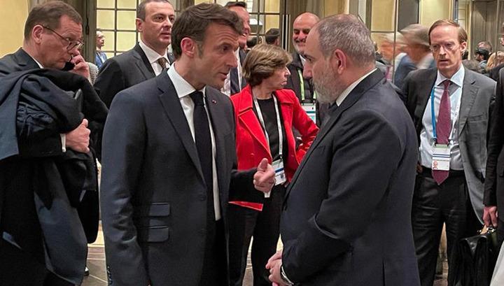 Մակրոնն իր գոհունակությունն է հայտնել Թուրքիայի հետ բարեկամանալու, Ռուսաստանի հետ թշնամանալու քայլերի համար․ «Հրապարակ»