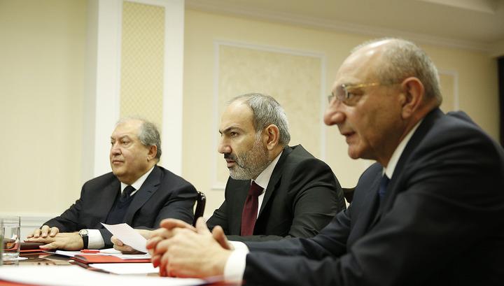 ՀՀ և Արցախի դիրքորոշումները տարբերվում են․ «Հրապարակ»