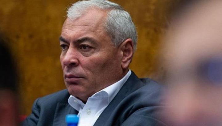 Քաղաքապետարանը շարունակում է «նվերներ» ընդունել․«Հրապարակ»