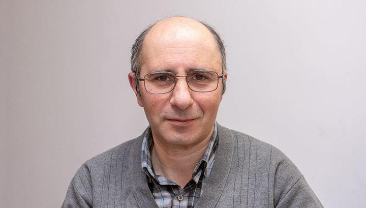 Բորենի ալիևը «Սոսիների պուրակում» չէ՞, Շուշին ու Հադրութն էլ «դժբախտ, դժգույն քաղաքներ էին», հա՞. Արմեն Հակոբյան