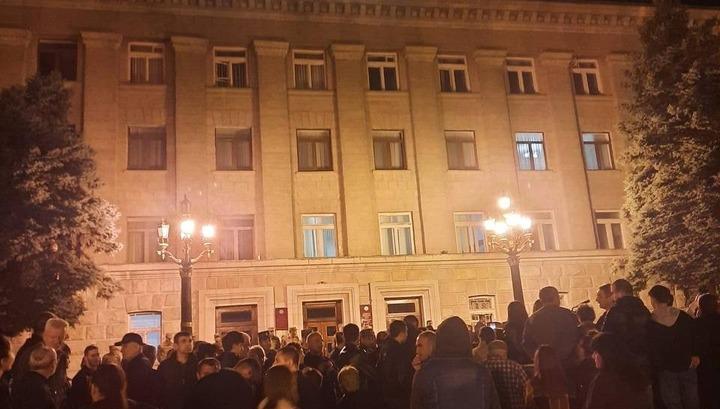 Արցախցիները 30 րոպե ժամանակ են տվել Արայիկ Հարությունյանին