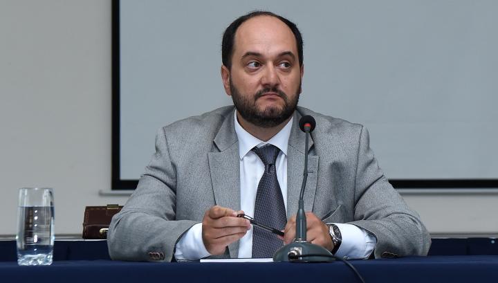 Պահանջում են կաշառքի գործով հարցաքննել Արայիկ Հարությունյանին