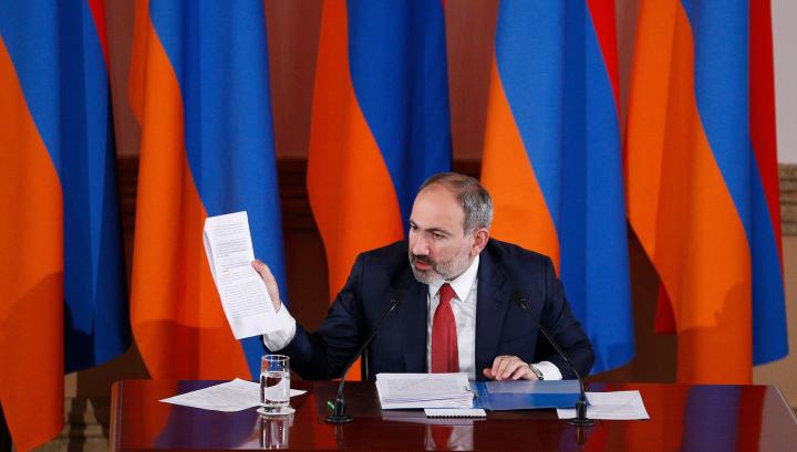 Կես միլիարդ դրամ՝ Նիկոլ Փաշինյանի աշխատակազմի պարգևատրումների համար