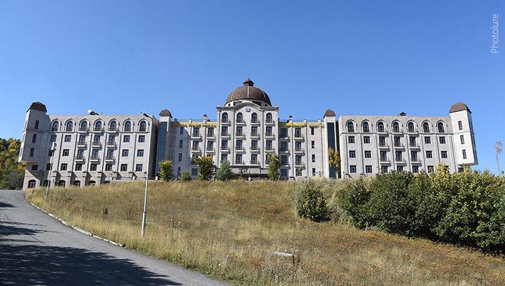 Երկրորդ աճուրդին ընդառաջ «Գոլդեն փելիս»-ի գինը նվազել է․ «Ժողովուրդ»