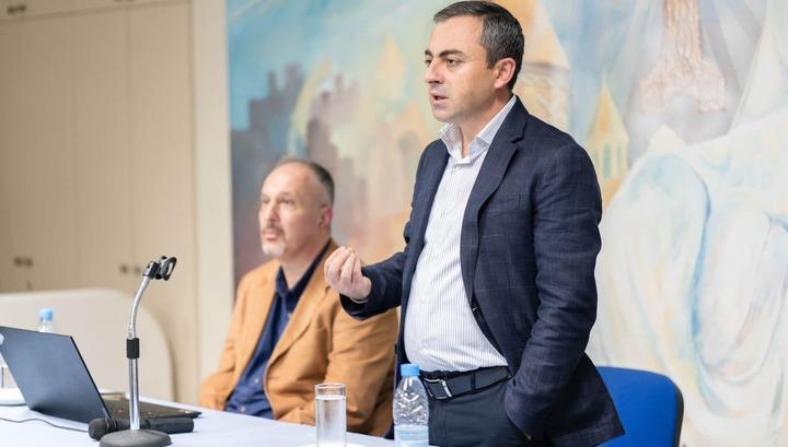 Ամեն անգամ համոզվում եմ` մենք համահայկական հսկայական պոտենցիալ ունենք, որն այդպես էլ մնում է չիրացված. Իշխան Սաղաթելյան