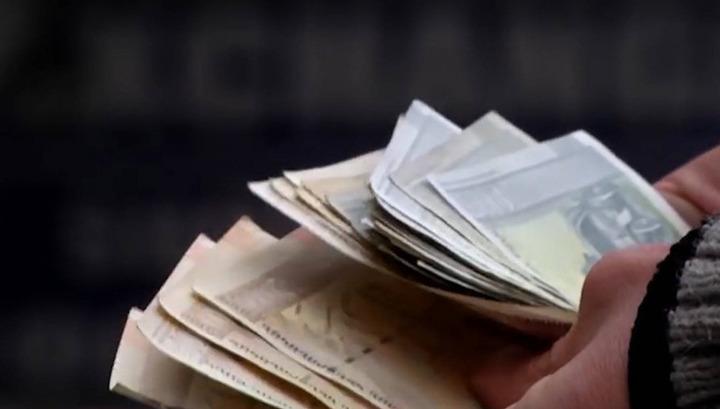 4 պաշտոնյա հերթական անգամ կաշառք ստանալից բռնվել են և ձերբակալվել․ ԱԱԾ