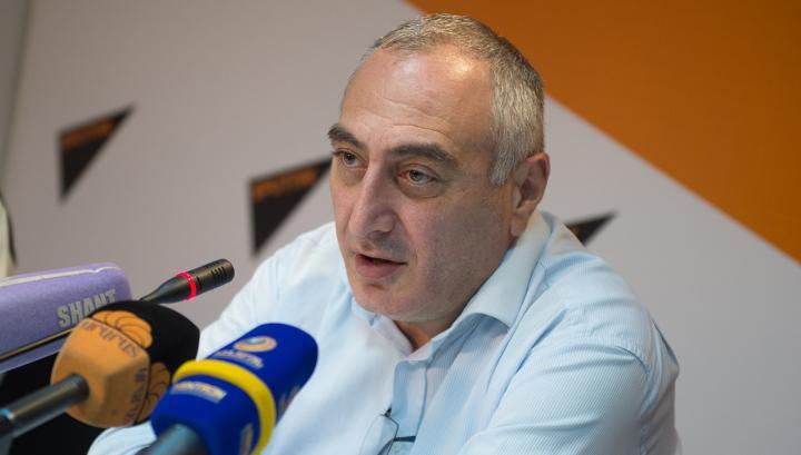 Ինչո՞ւ անուններ չեք տալիս, որտե՞ղ են դավաճանների քրգործերը․ բաց նամակ վարչապետին