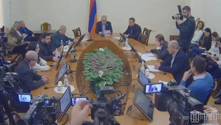 ՔՊ-ական հանձնաժողովականներն այլեւս չեն շտապում «հարցաքննության» կանչել որեւէ պաշտոնյայի. «Հրապարակ»