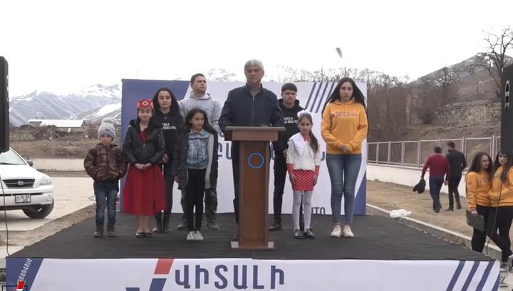 Վիտալի Բալասանյանը բերելու է ապահով Արցախ. ընտրող