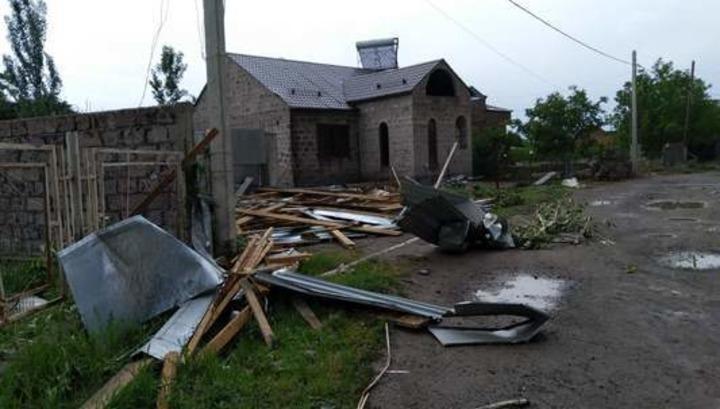 Երեկվա քամին Կոտայքի մարզում բազմաթիվ վնասել է հասցրել