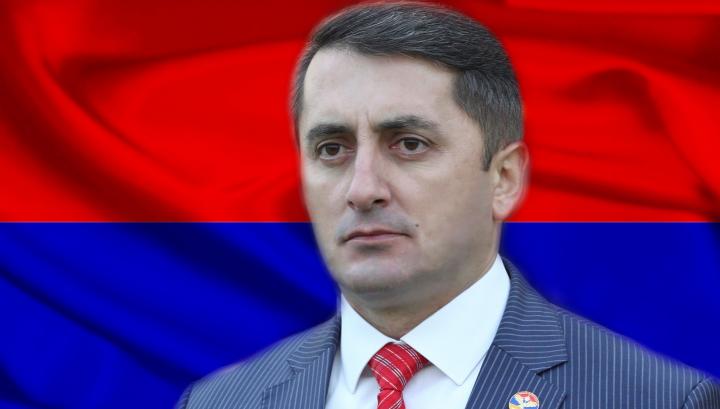 Փաշինյա՛ն Նիկոլ, պարգևավճարները պարտավոր ես բաժանել 1-ին դասարանցիներին․ Խաչիկ Ասրյան