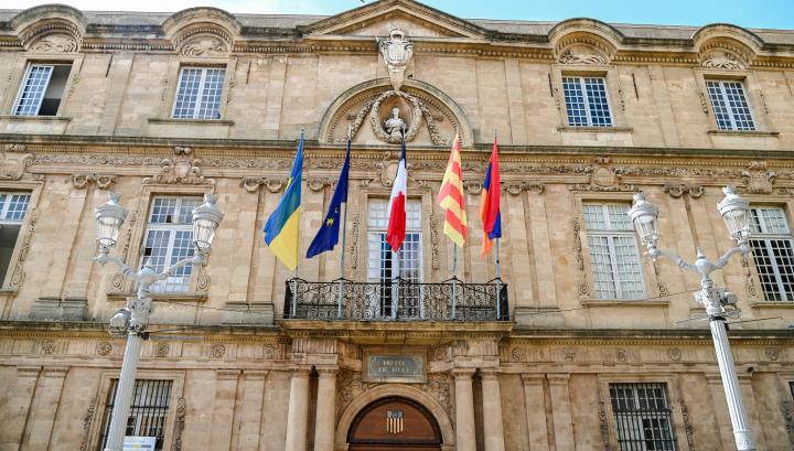 Մեր մտքերը հատկապես ԼՂ մեր 150 000 հայրենակիցների հետ են․ Ֆրանսիայում ՀՀ դեսպանություն