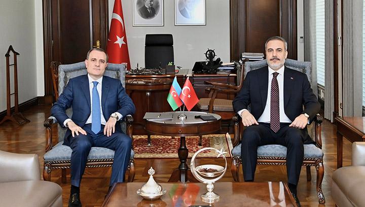 Թուրքիայի արտգործնախարարը խոսել է Լաչինի միջանցքի, «Զանգեզուրի միջանցքի», հայ-թուրքական նախապայմանների մասին