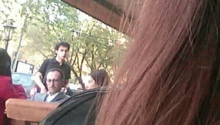 Առանց դիմակի Թորոսյանը՝ սրճարանում