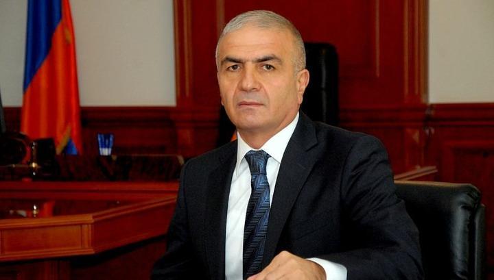 1 տարում 287.000 $ պարգևավճար՝ Սյունիքի մարզպետարանում․ Yerkir.am