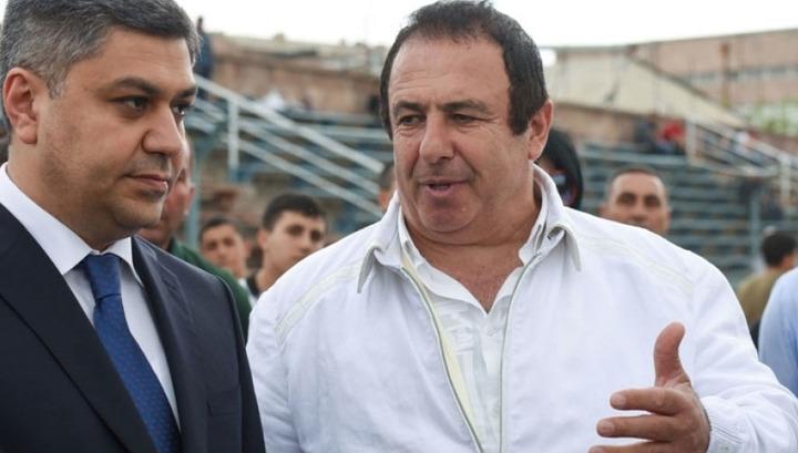 Արթուր Վանեցյանն ու Գագիկ Ծառուկյանը դարձյալ ԱԱԾ են հրավիրվել