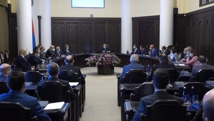 Ամառային զորակոչի հայտարարում, բյուջեում վերաբաշխում․ կառավարության նիստը․ ուղիղ