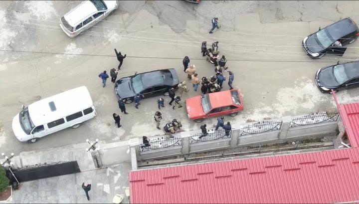 Հատուկ միջոցառում՝ Վանաձորում․ հայտնաբերվել են հետախուզվողներ ու զենք-զինամթերք