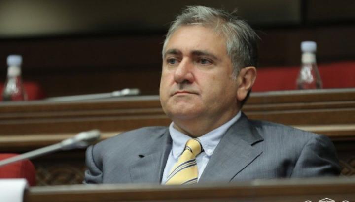 Խաղաղությու՞ն. թե՞ դիմադրություն. Արթուր Խաչատրյան