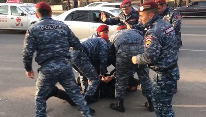 Այսօրվա հանրահավաքից հետո Երևանի կենտրոնում հարձակվել են եղբորս և հորեղբորս որդու վրա, ապա՝ բերման ենթարկել. Իշխան Սաղաթելյան