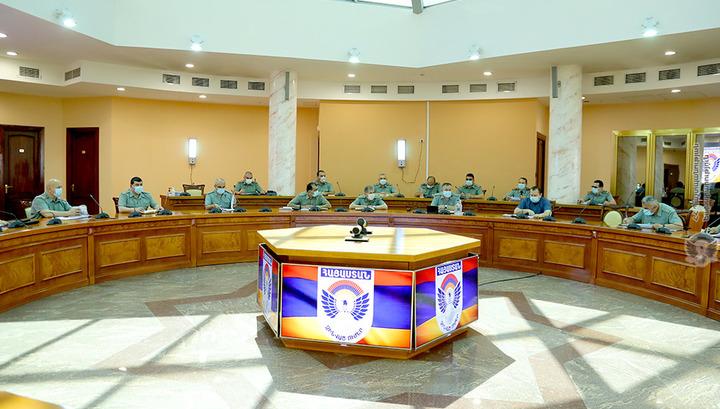 Արտակ Դավթյանին զեկուցել են գնումների գործընթացին վերաբերող հարցերը